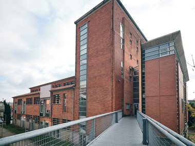 LE CENTRE UNIVERSITAIRE DU PIN À AGEN